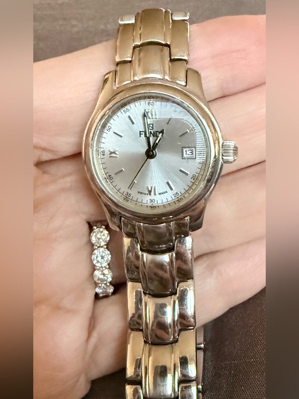 Women’s Fendi Watch 210L -beautiful condition